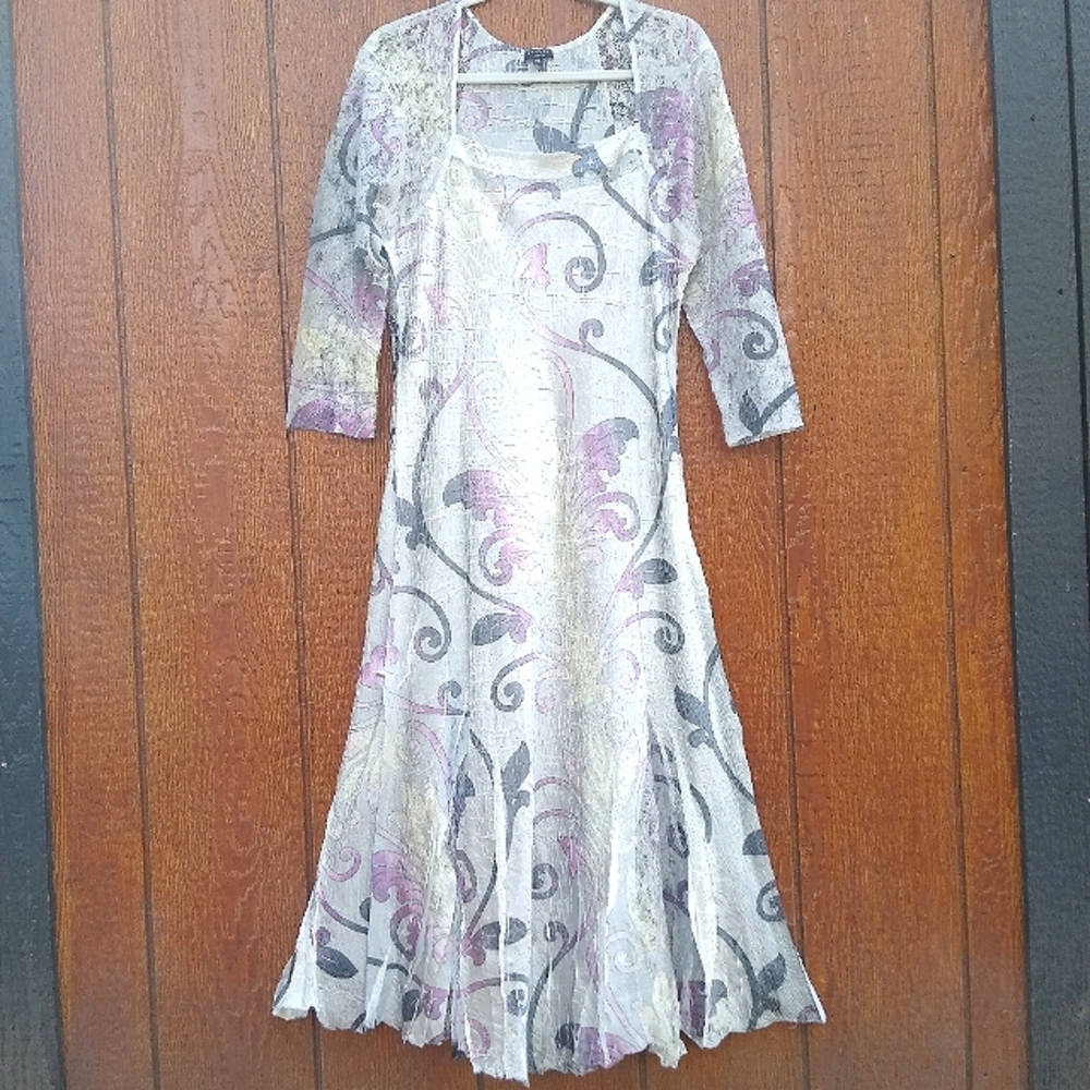 KOMAROV Iridescent Flowy Long Sleeve Lace Paisley Floral Chiffon Ombre Dress